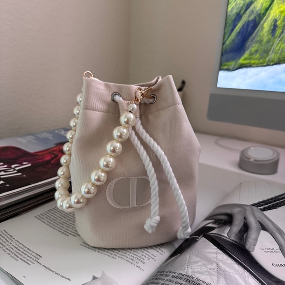 dior trousse pouch with Pearl strap - Picture 1 of 8